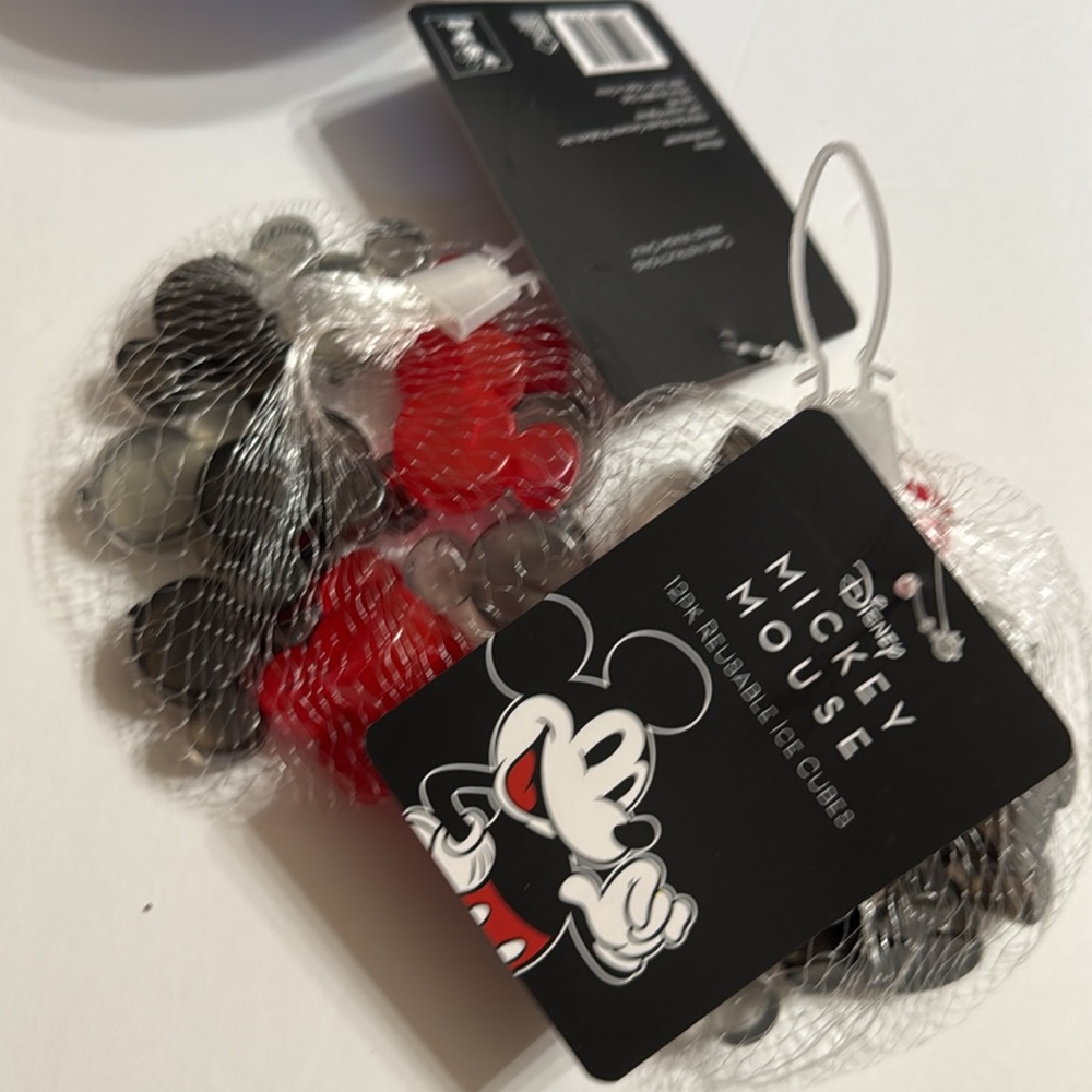 Disney Mickey Mouse Kitchen Set, 4 bowls, 24 Reusable Ice Cubes NEW - Picture 2 of 5